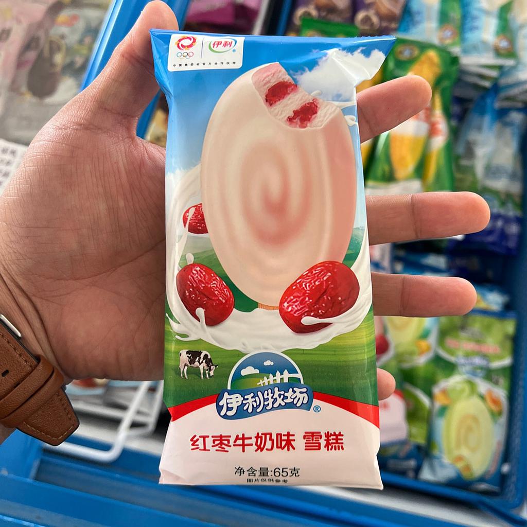 伊利牧场红枣牛奶雪糕